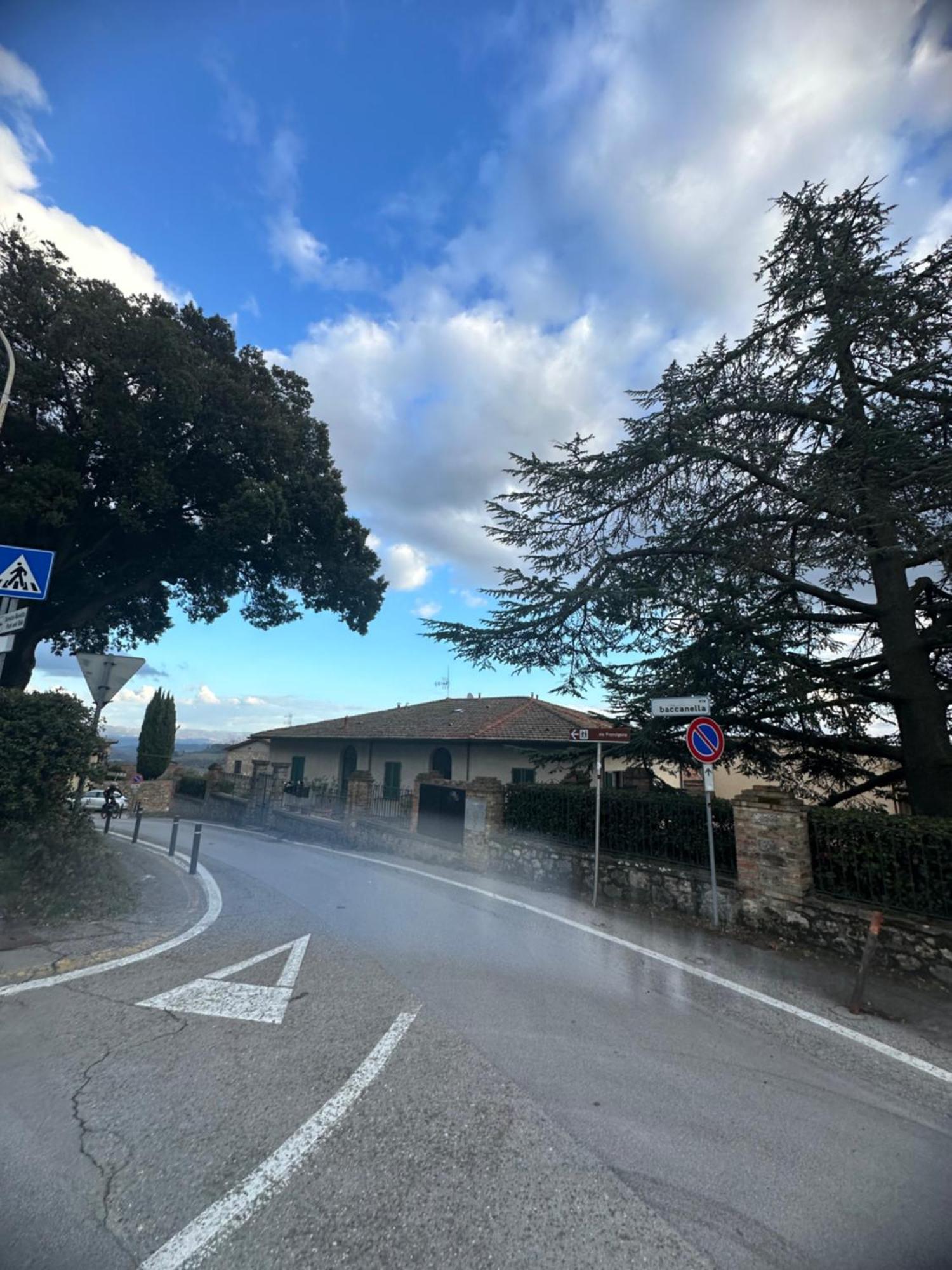 Lo Scrigno Dei Sogni Apartment San Gimignano Luaran gambar